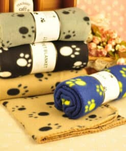 שמיכות צמר מחממות לחיות מחמד